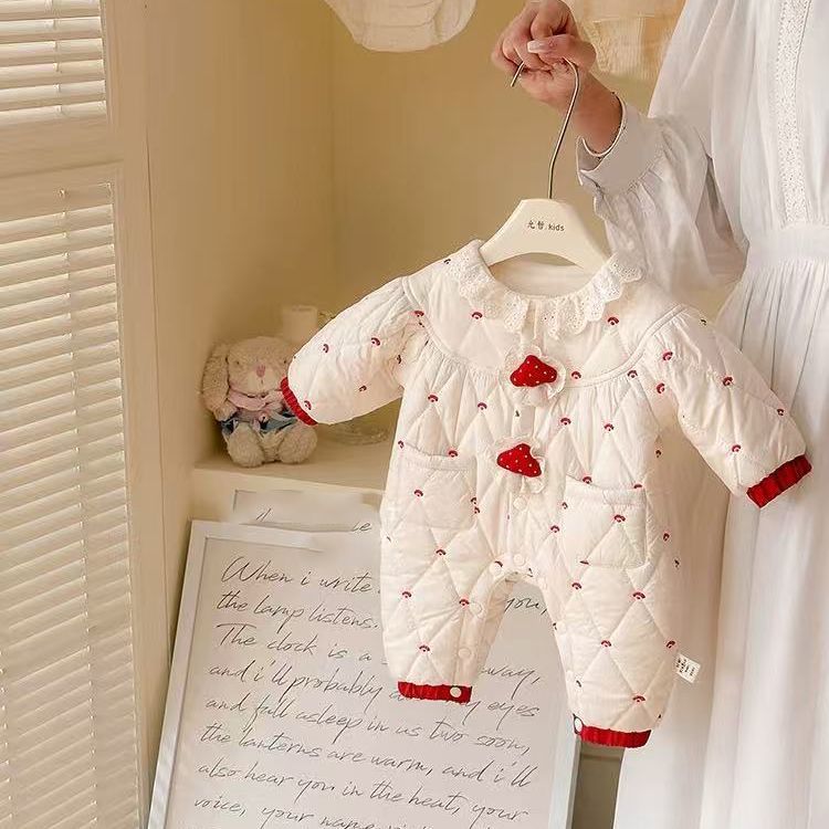 Winter baby fleece-lined romper: warm, cute cartoon design for outdoor wear - perfect for crawling and everyday adventures!