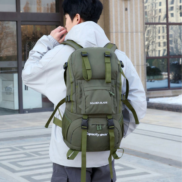 Wholesale  new hiking bag large capacity waterproof light outdoor sports backpack computer backpack