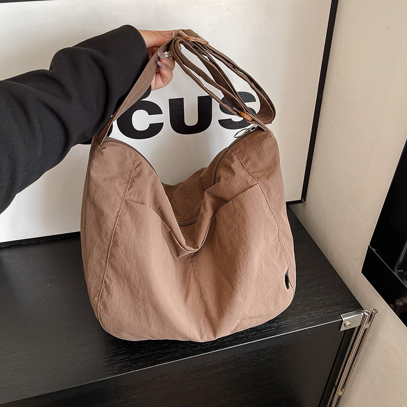 Cross-border casual tote bag women's 2025 new fashionable versatile shoulder messenger bag large-capacity class commuter bag