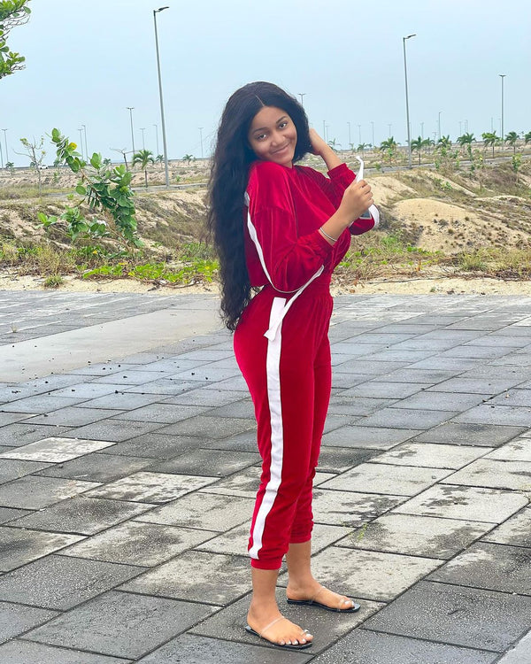 Y5208-1 Autumn and winter European and American women's clothing wholesale, fashion trend splicing sports golden velvet two-piece set
