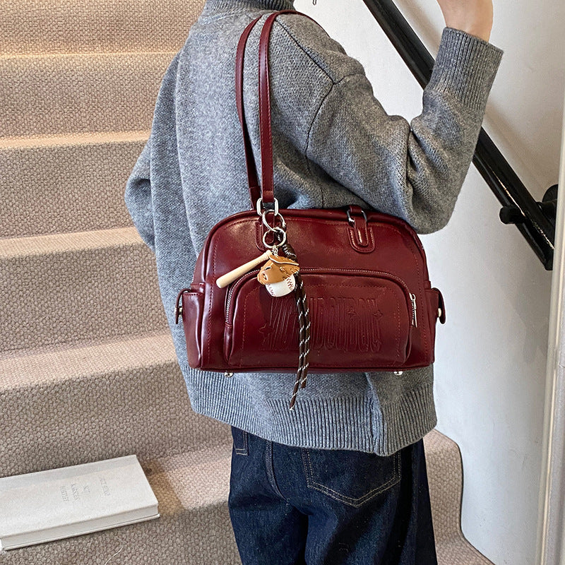 2025 new fashion trend light retro baseball bag women's shoulder handbag large capacity