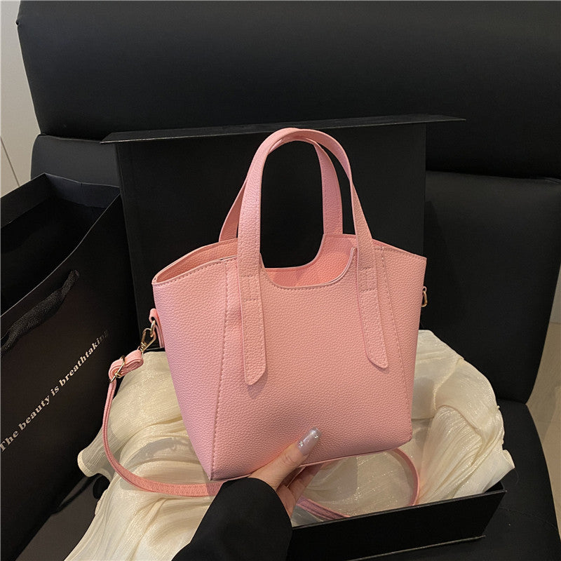 Simple and versatile portable bucket bag women's Korean version ins fashionable and simple shoulder bag 2025 new casual messenger bag