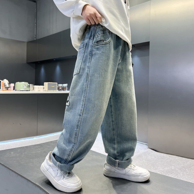 Boys' jeans - spring korean drama style, relaxed fit straight leg, embroidered trendy casual pants for kids and teens