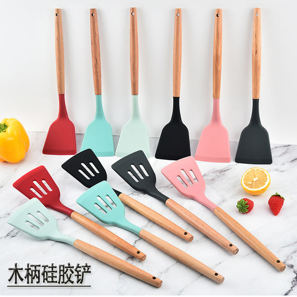 Silicone shovel, food grade beech handle dense shovel leak shovel, cooking utensils spatula fried fish omelette shovel kitchen utensils gifts