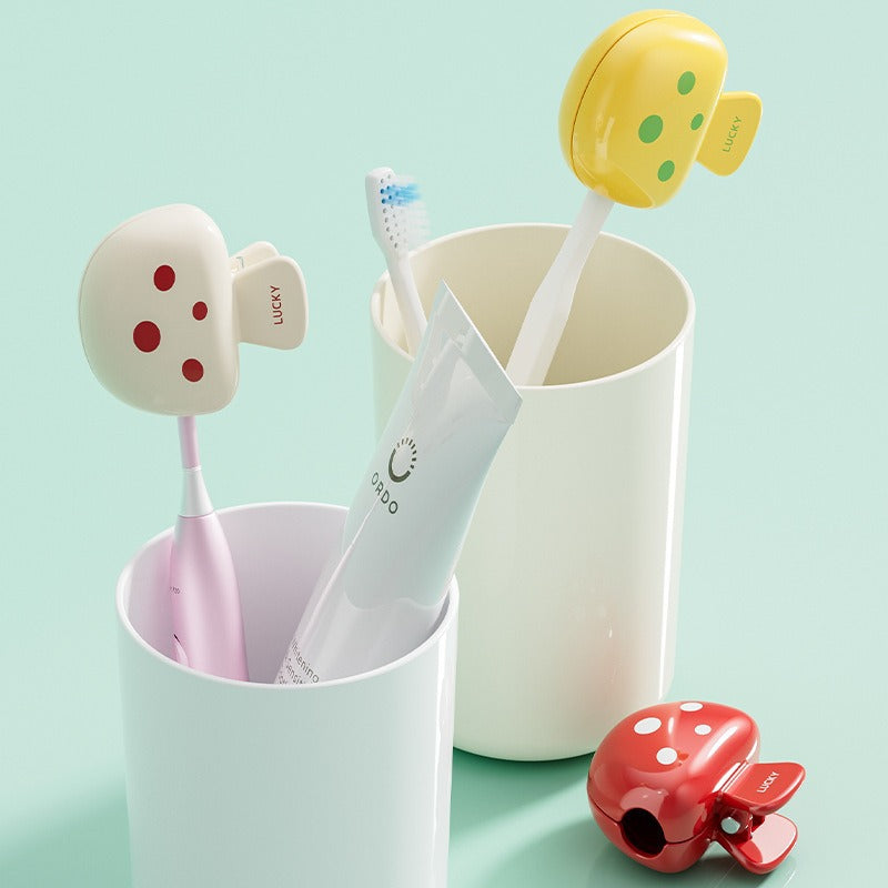 Mushroom toothbrush storage clip portable travel toothbrush dust protective cap storage box portable toothbrush head protective jacket
