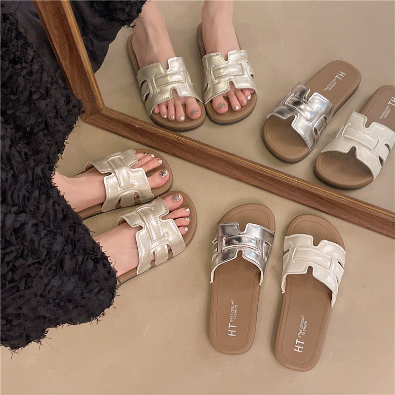 Flat soft leather sandals casual vacation trendy one-strap sandals women's summer new fashion versatile lightweight shoes
