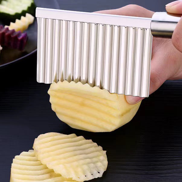 Stainless steel wolf tooth potato cutter multifunctional for home kitchen vegetable and fruit cutter french fries wave knife fancy strip cutter