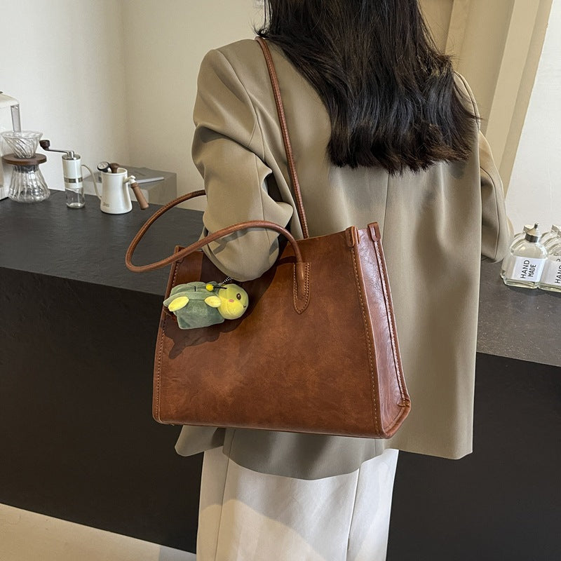 Cross-border high-end fashion versatile tote bag women's 2025 new large-capacity casual retro commuter shoulder bag