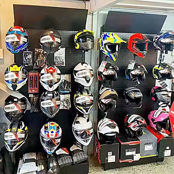 Source Factory Helmet Display Stand Specialty Store Motorcycle Helmet Display Stand Floor Display Cabinet