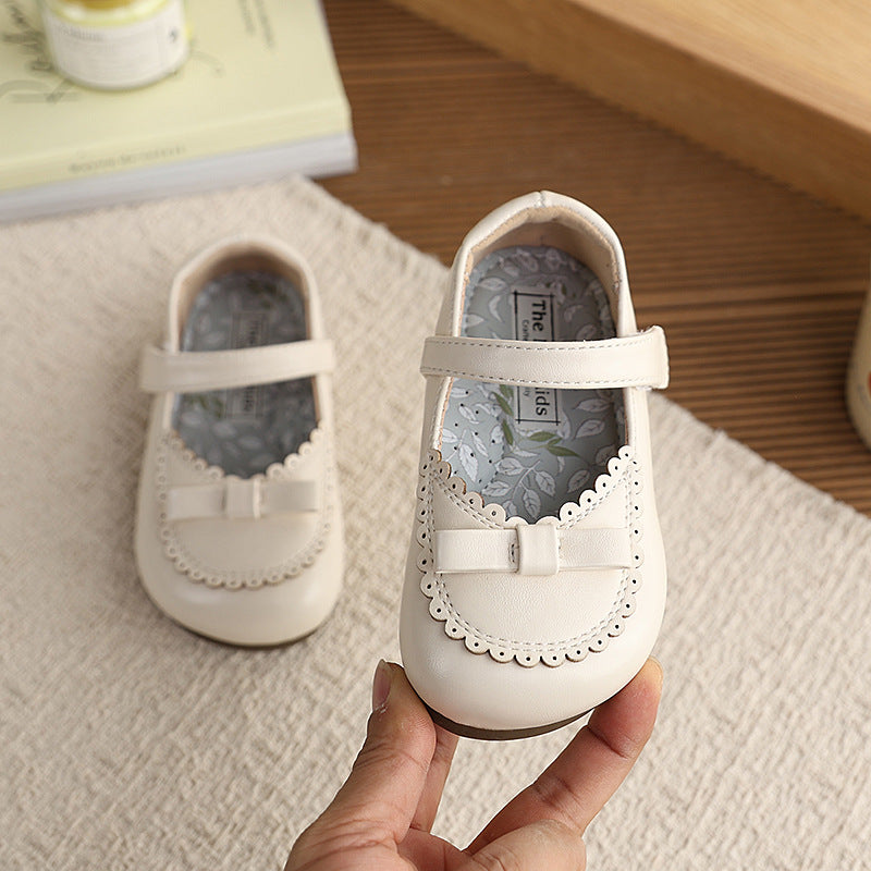Vancahao girls' leather shoes -  spring/autumn new collection - country style soft sole flats with bow detail - versatile princess shoes