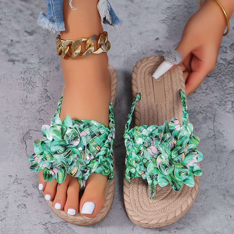 2025 summer new arrival: plus-size women's sandals, beach shoes, woven shoes, minimalist fashion flip-flops and slides for export