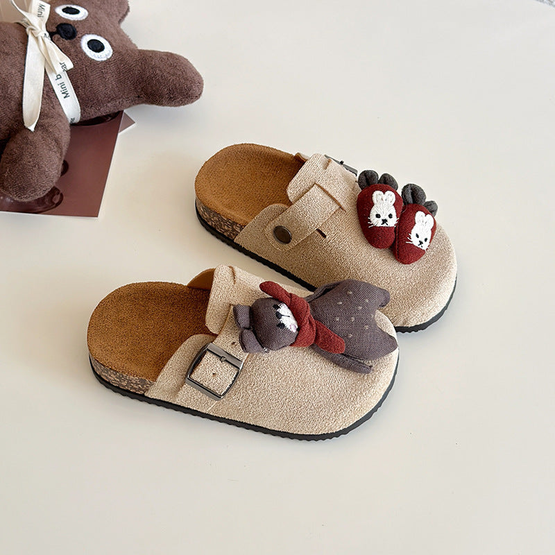 2025 spring/autumn new cartoon birkenstock-style shoes for girls: retro soft-soled, cute closed-toe, warm outdoor slippers