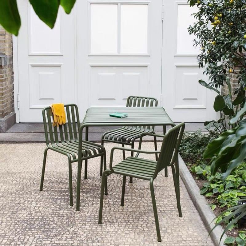 Outdoor modern casual outdoor courtyard table and chairs milk tea casual garden cafe open-air balcony iron art combination