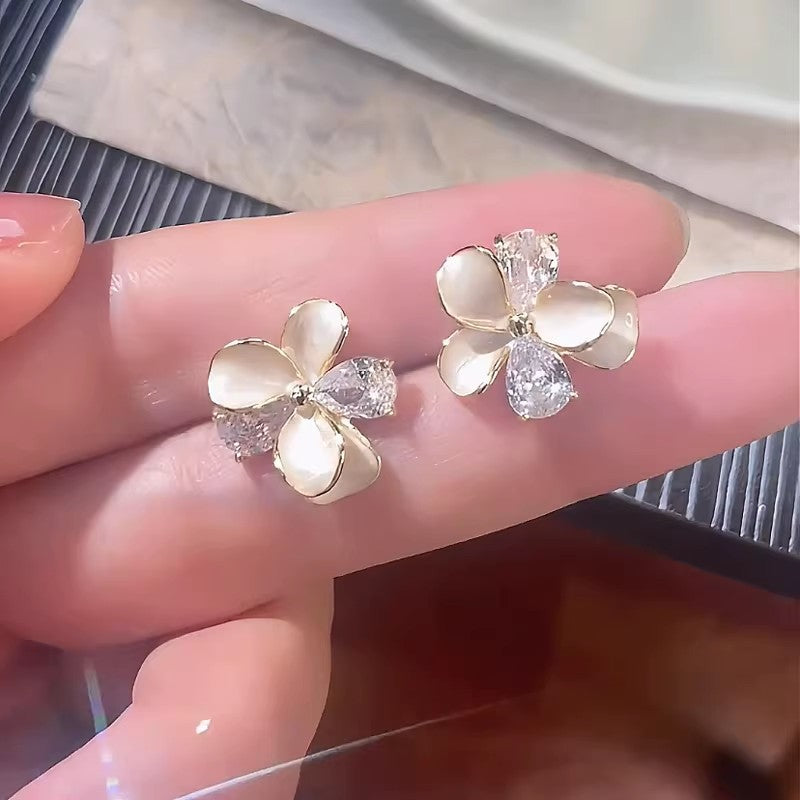 Small fresh crystal drop glaze flower earrings accessible luxuryclassyelegantelegant earrings 2026new arrival earrings wholesale