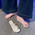 New gold buckle crystal thong sandals - women's summer outdoor wear, trendy, versatile, and non-slip crystal jelly slippers