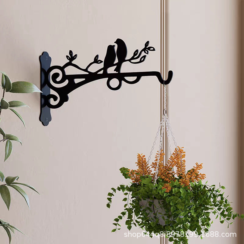 European-style wall-mounted iron flower basket, wall decor hanging basket, flower rack, hanging plant stand, living room balcony green plant ornament, black