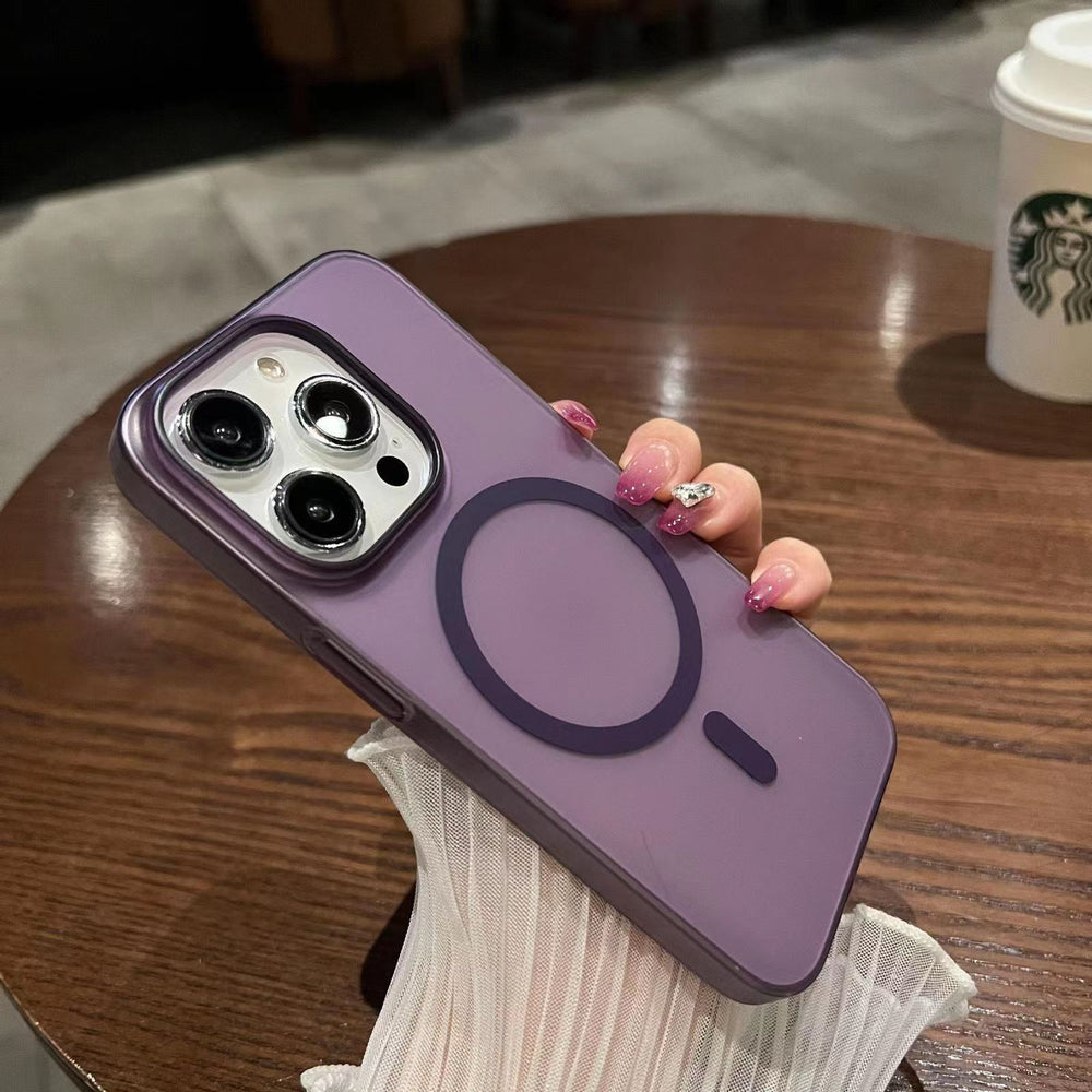Suitable for iphone17 frosted magnetic phone case apple 15promax ice mist skin feel magnetic anti-fall hard case 16