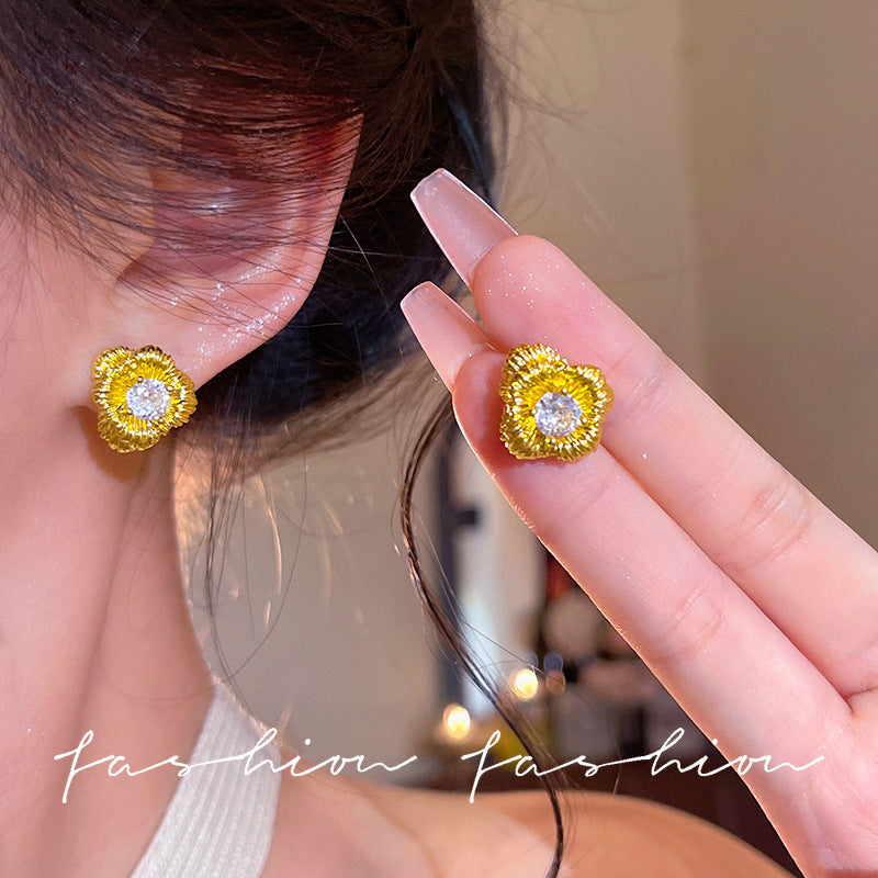 S925 sterling silver needle earrings, gold-tone double layer zircon flower studs, women's unique design, fashionable and elegant, versatile earrings