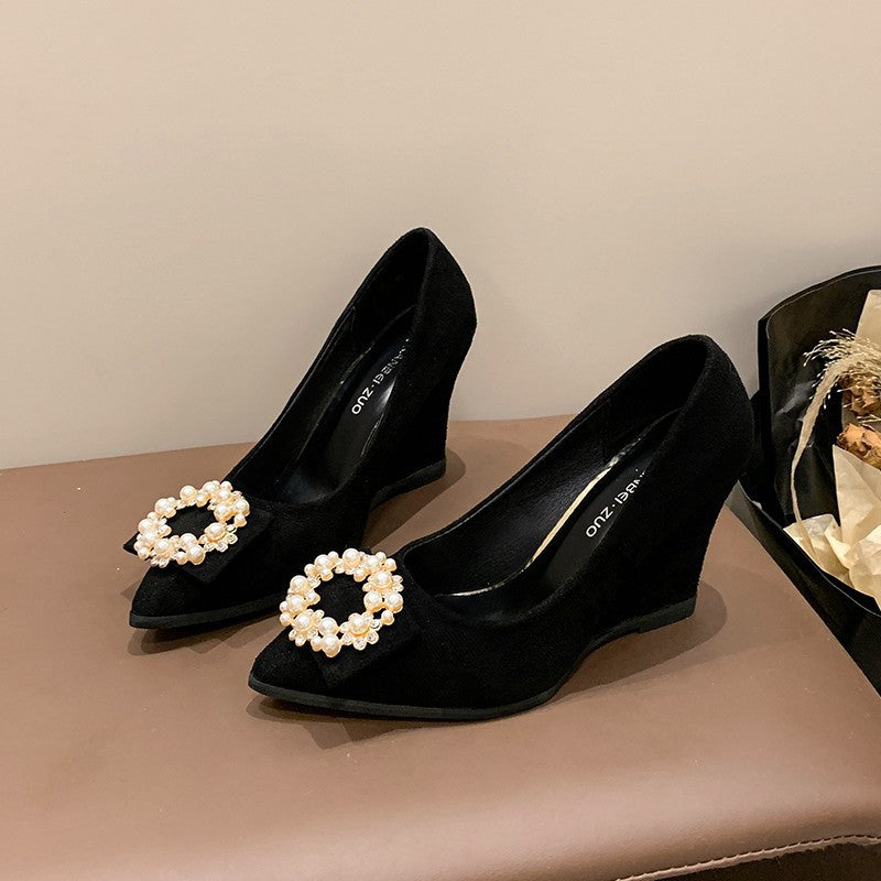 Plus size wedge heel single shoes for women, 2025 spring/autumn new collection, pearl black pointed toe high heels, women's suede fashion shoes