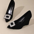 Niche wedge heel flats for women, new spring/summer 2025 collection. stylish pointed-toe, low-cut, comfortable work shoes that won't tire your feet. high heels for women
