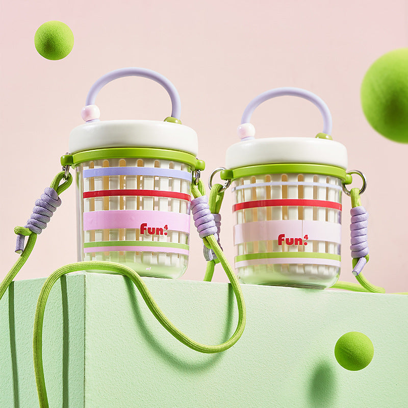 High-style fruit cup, leak-proof and portable, food-grade double-layered with drainage, perfect for on-the-go salads and fruit
