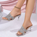 French chic rhinestone flat sandals women's 2026 summer new fashion outdoor wear one-strap plus size sandals