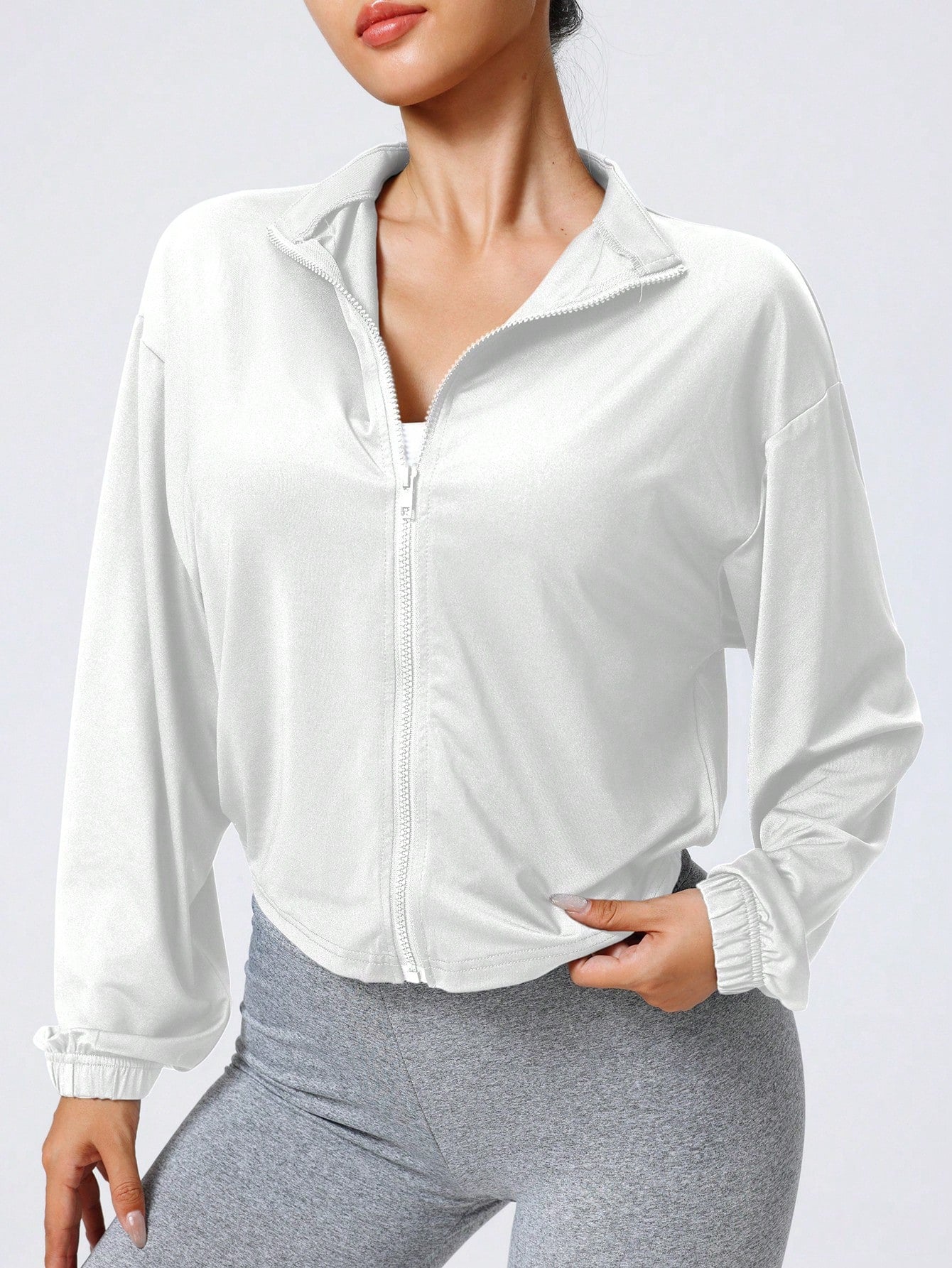 Pre-sale of European and American  women's new Korean version of popular women's clothing, black stand-up collar loose zipper sports jacket outside yoga