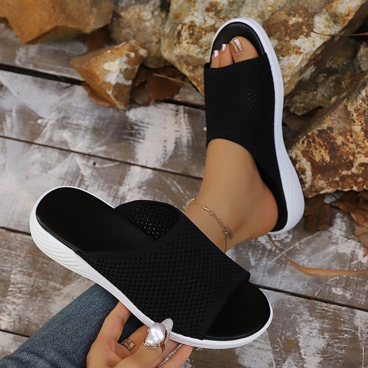 summer new arrival: women's plus-size platform slides for cross-border e-commerce. wholesale available. dropshipping to  and . (price difference: $0.67)