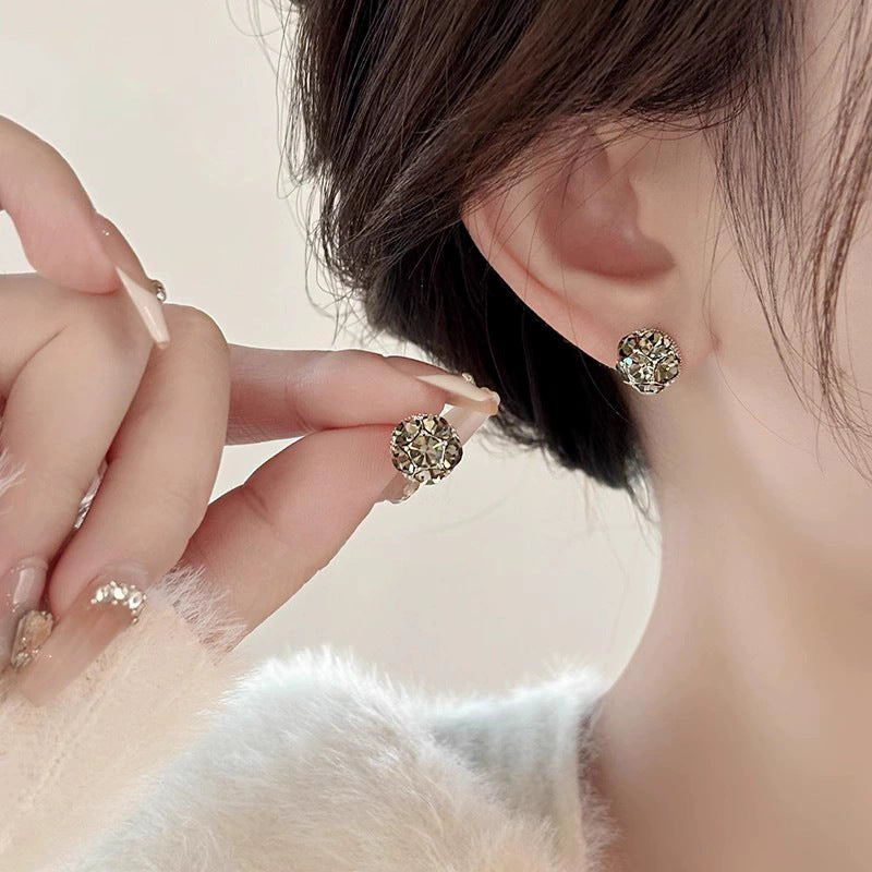 Tiktok viral: ultra-sparkling zircon earrings - women's luxury, unique, high-end hoop earrings. chic, sweet & edgy, influencer-approved, exquisite clip-on earrings