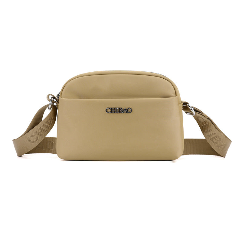 Foreign trade new lightweight messenger bag bag women's solid color simple nylon cloth casual shoulder bag portable commuter small square bag