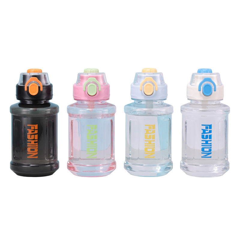 Summer large capacity outdoor sports water bottle for men and women, portable drop-proof plastic water bottle with bouncing straw space cup