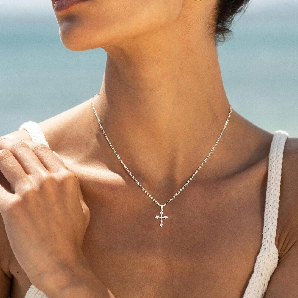Amazon new arrival: exquisite gold cross necklace - women's fashionable small cross pendant