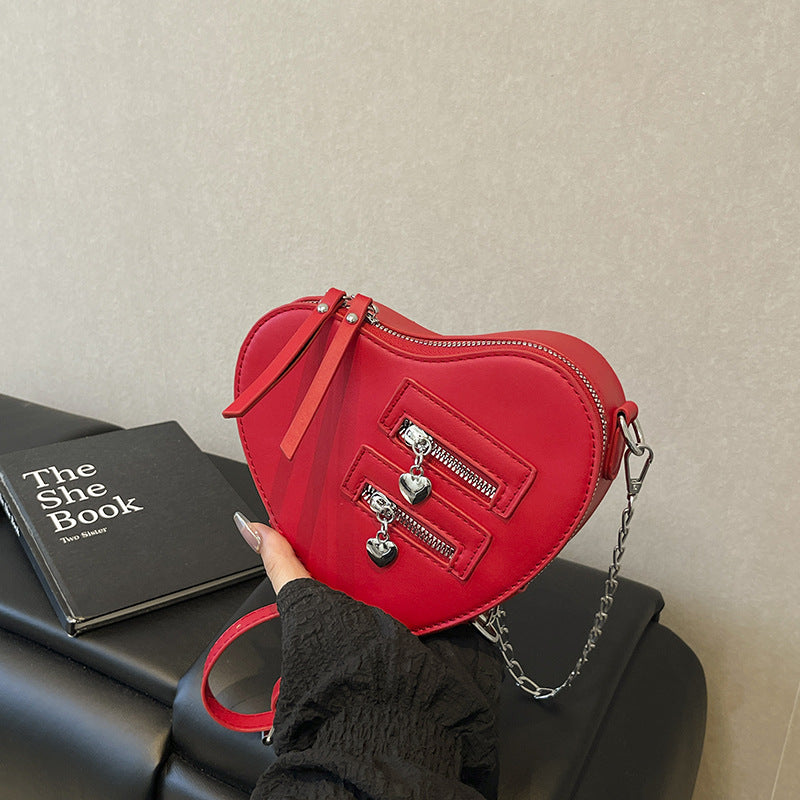 Foreign trade love-shaped small bag women's 2025 new high-end versatile women's bag fashionable and popular chain messenger bag
