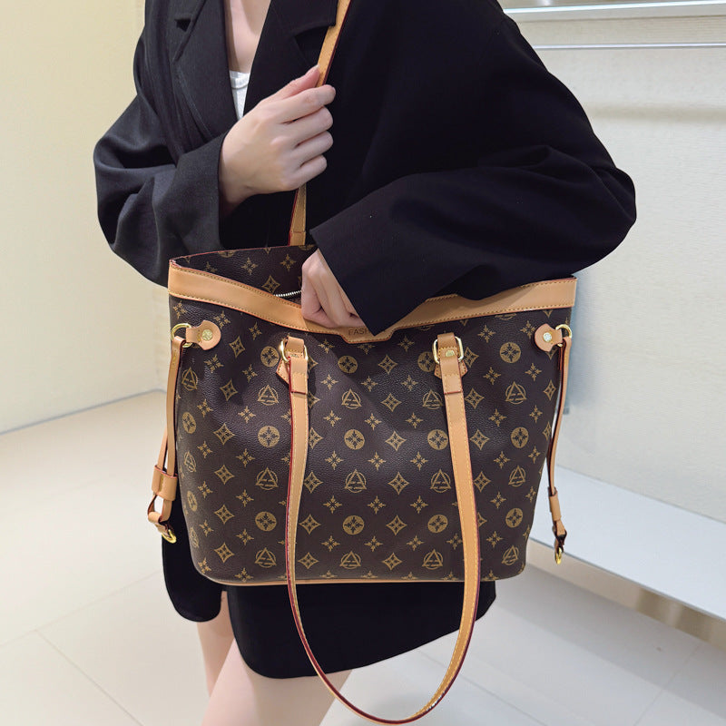 2025 new women's fashion large capacity commuter shoulder bag retro print tote bag trendy versatile shoulder bag