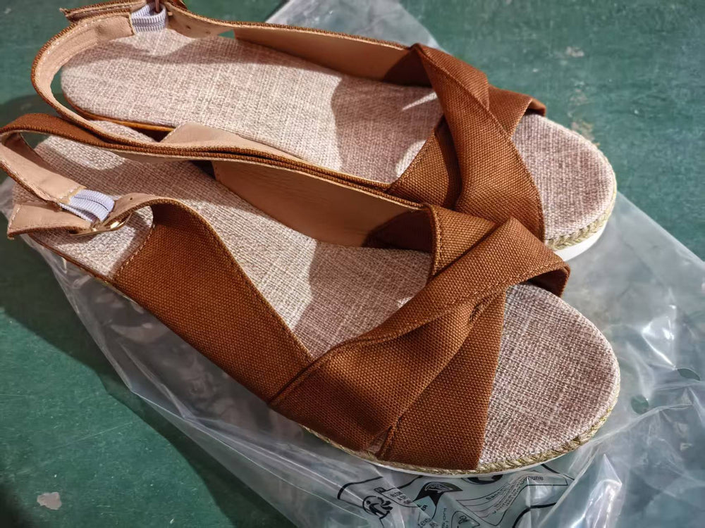 summer new arrival: cross-border women's eaby comfortable platform sandals, sizes 40-43, lightweight buckle strap peep-toe sandals - now available!