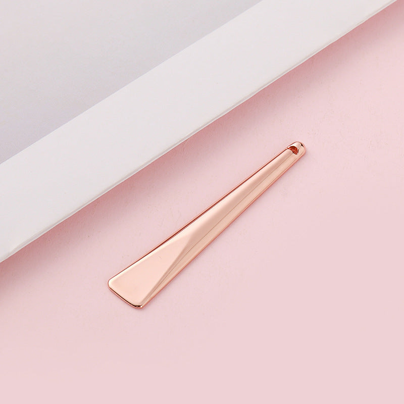 Ready-to-ship wholesale cosmetic applicators: essence, face cream, and eye cream spatulas. minimalist-style small spoons for powder and cream foundation