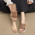 Women's flip-flops summer 2025 new fashion indoor internet celebrity outwear thick solenon-slip beach stomping on shit feeling cool slippers