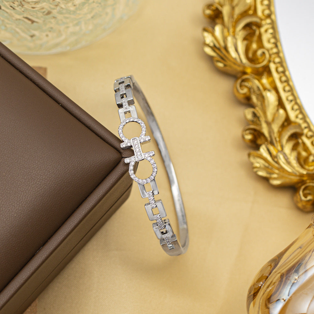 Bracelet female titanium steel fashion non-fading copper inlaid zirconium bracelet niche high-end fashion elegant jewelry wholesale hand jewelry