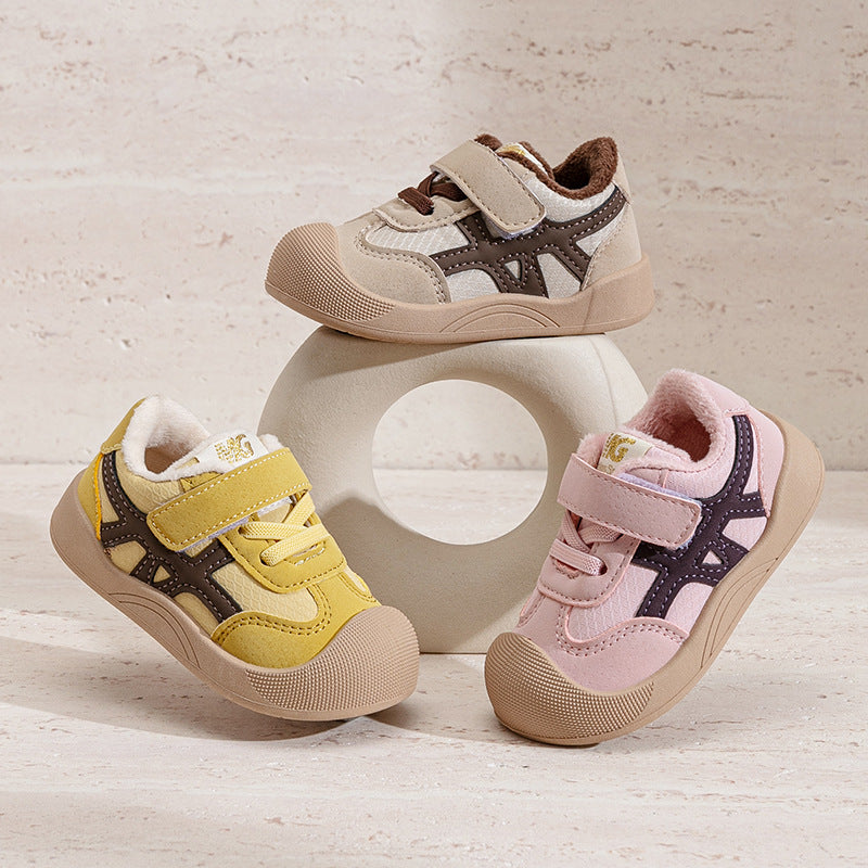 New casual sports shoes for men, women, and children - canvas sneakers, first walker shoes, toddler anti-slip shoes, and insulated winter shoes