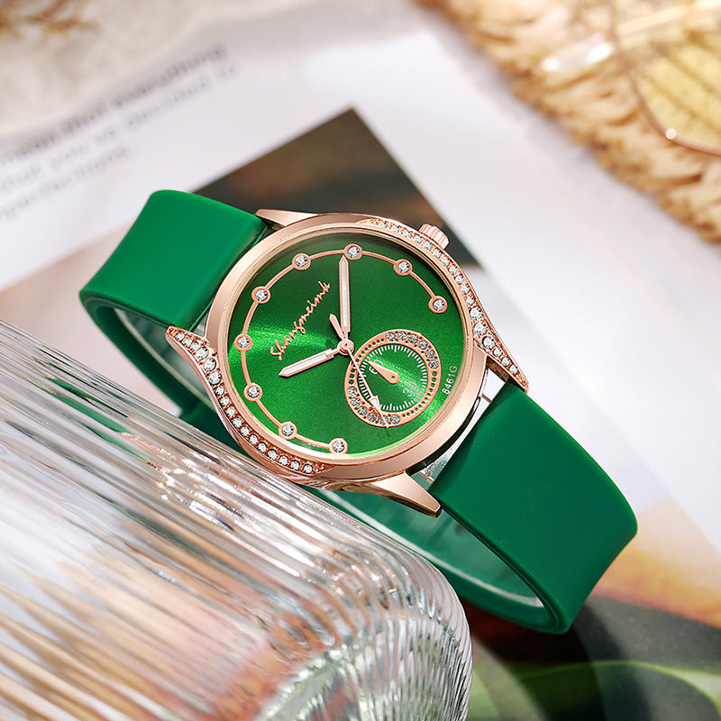 Wholesale manufacturer of cross-border e-commerce hot-selling "little green watch" quartz watches, silicone ladies' quartz watches for students