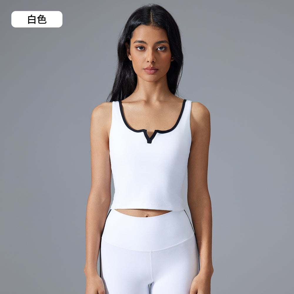 Fitness yoga outfit set with padded bra, beautiful back sports tank top, high-waisted butt-lifting tight yoga shorts set for women