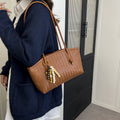 Woven commuter tote bag for women - new autumn 2025 collection: casual, minimalist, versatile shoulder bag/cosmetic bag