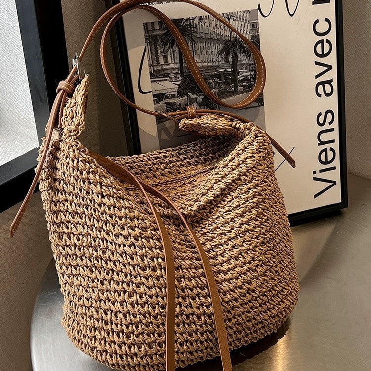 Free shipping handmade messenger woven bag niche temperament light luxury small fragrant women's 2024 new chain shoulder messenger bag