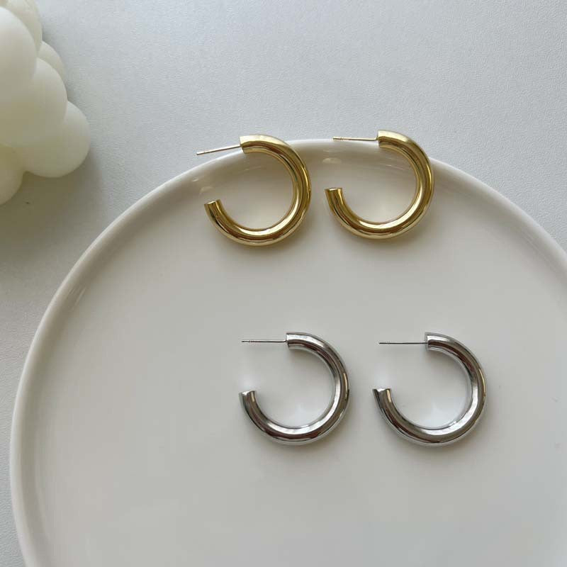 Korean style solid semicircle c-shaped earrings casualfashiontrendy exquisite hot-selling cross-border earrings earrings