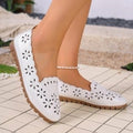 Plus size women's summer sandals: breathable, hollow-out leather, non-slip, flat, middle-aged and elderly women's shoes - clogs