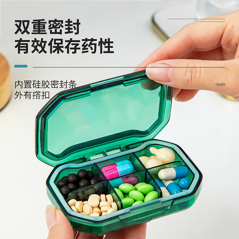 Medicine box divided into compartments Portable with lid sealed mini medicine box Plastic food grade medicine storage box Transparent