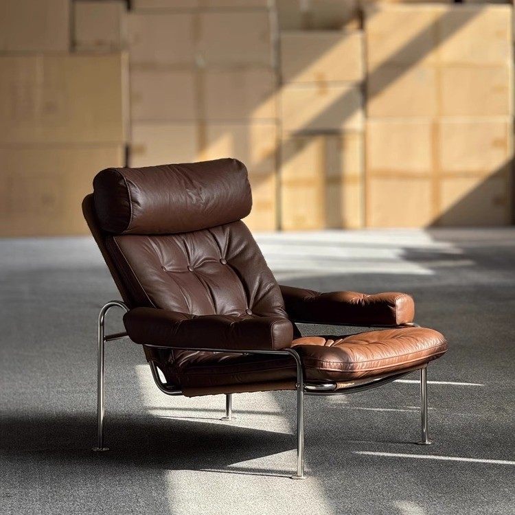 Genuine leather single sofa chair, medieval style rum chair, italian oil wax leather casual chair, living room casual sofa chair personalized