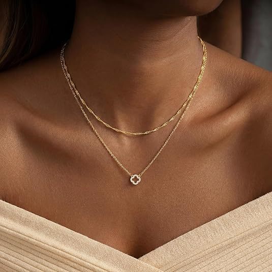 Amazon's popular new double oval overlapping pendant necklace, fashionable and versatile for commuting, a must-have necklace for women