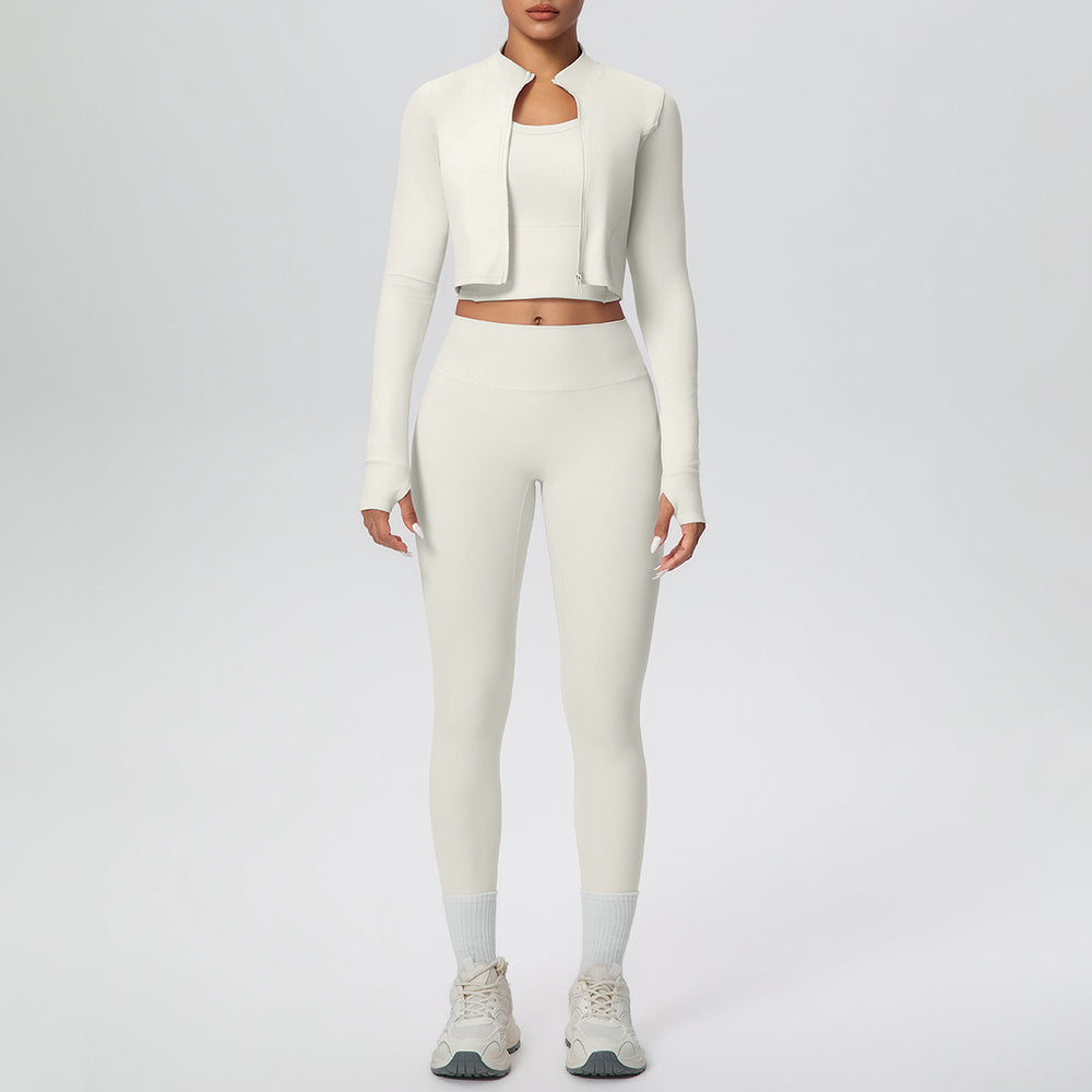 New women's seamless yoga set: quick-dry, breathable, three-piece activewear for outdoor leisure, running, training, and fitness