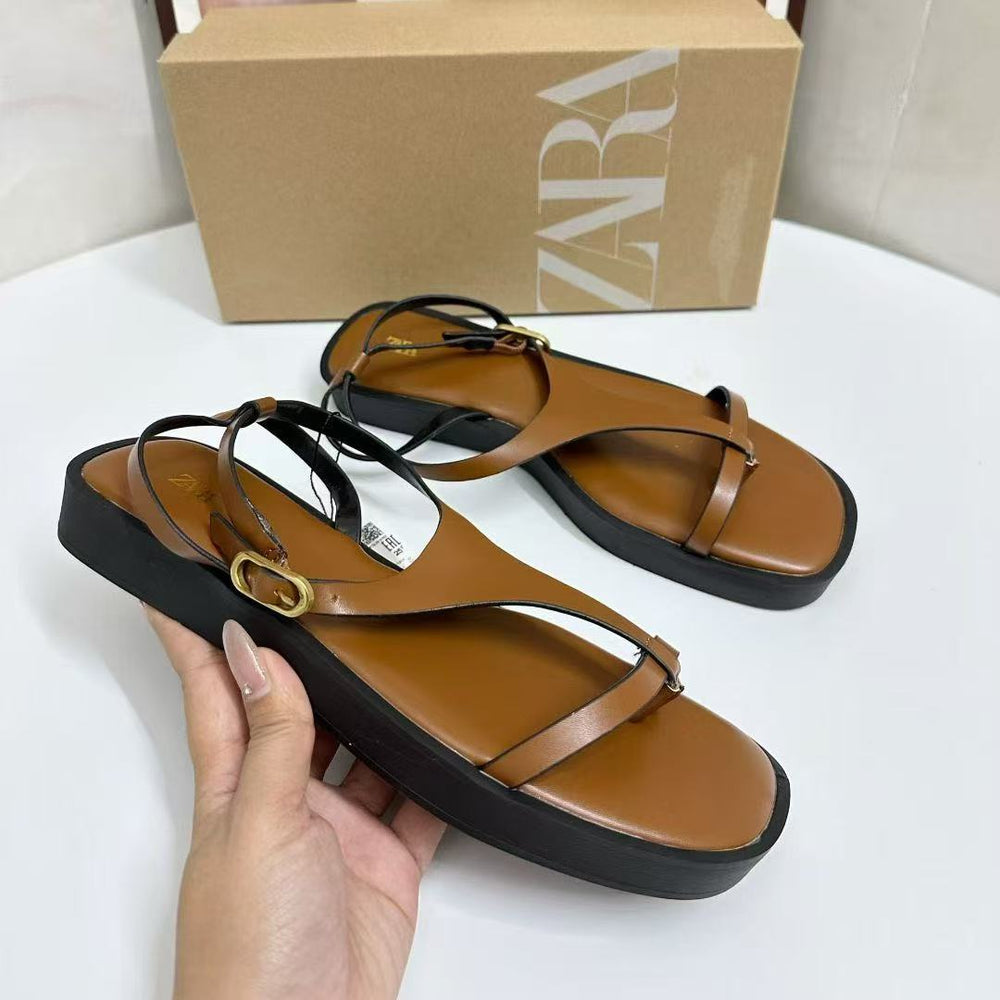 2025 summer heel sandals french retro one strap clip toe roman flats niche versatile summer essentials